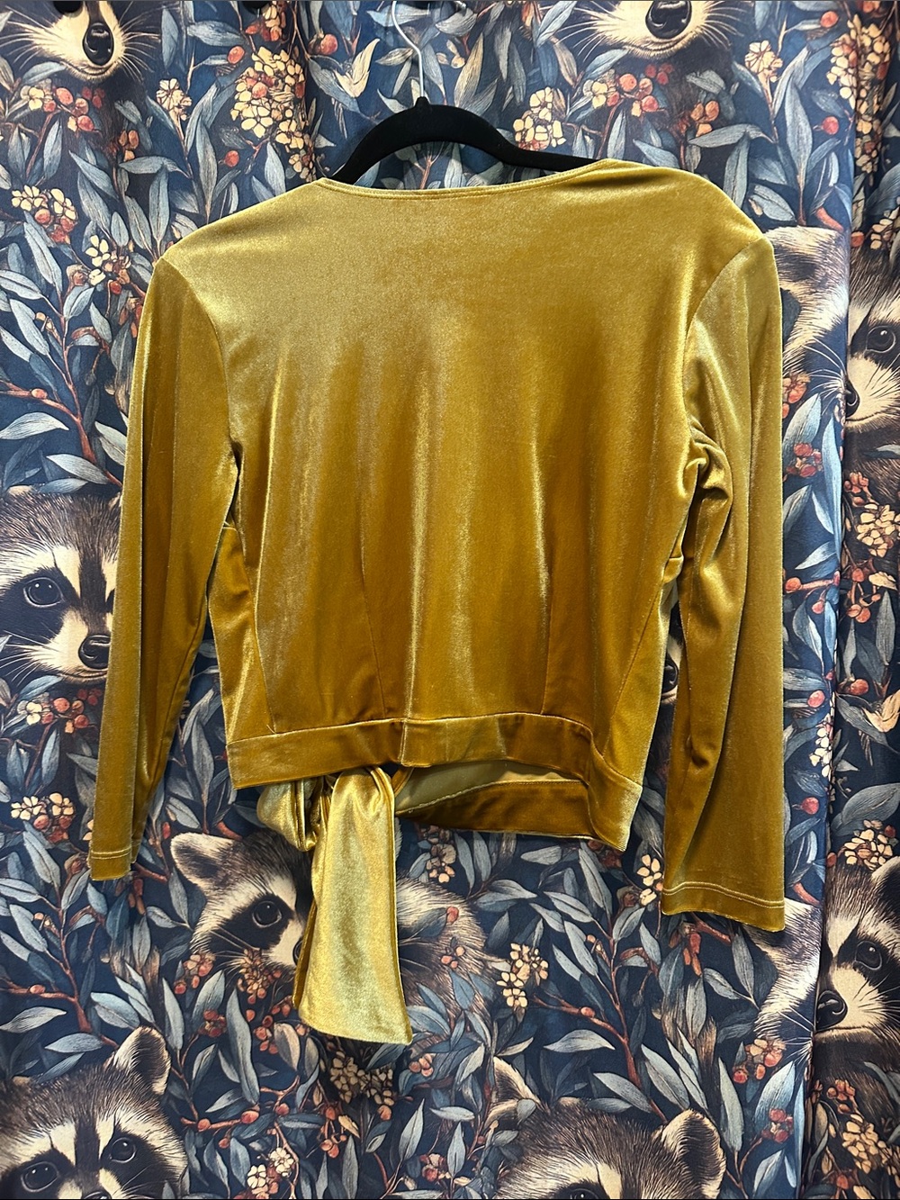 VIXEN MICHELINE PITT GOLD VELVET WRAP TOP SIZE MEDIUM M - Picture 4 of 4